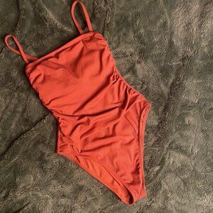 Shade & Shore 1 piece